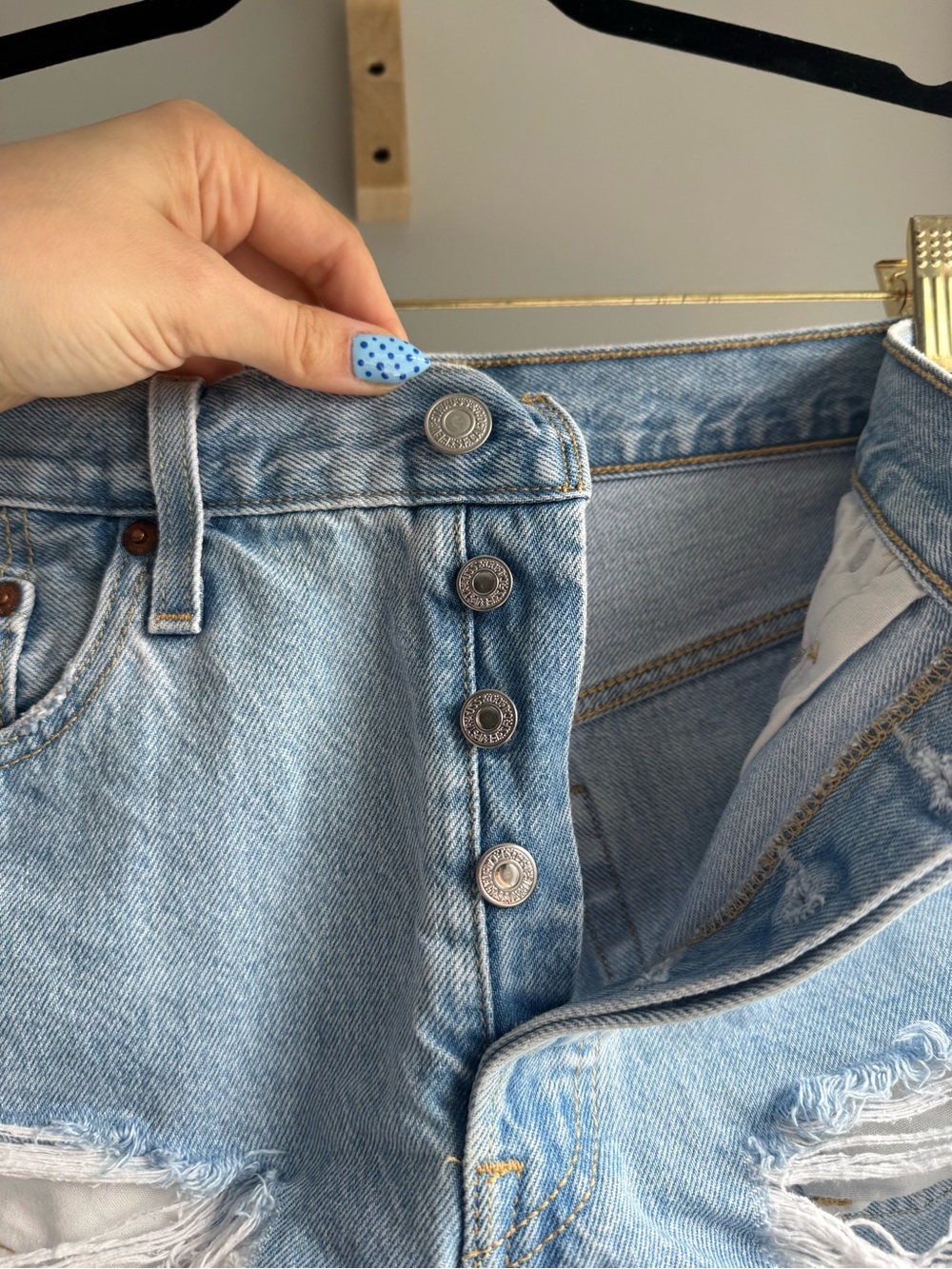 Levi’s 501 Distressed Denim Shorts - Picture 5 of 6